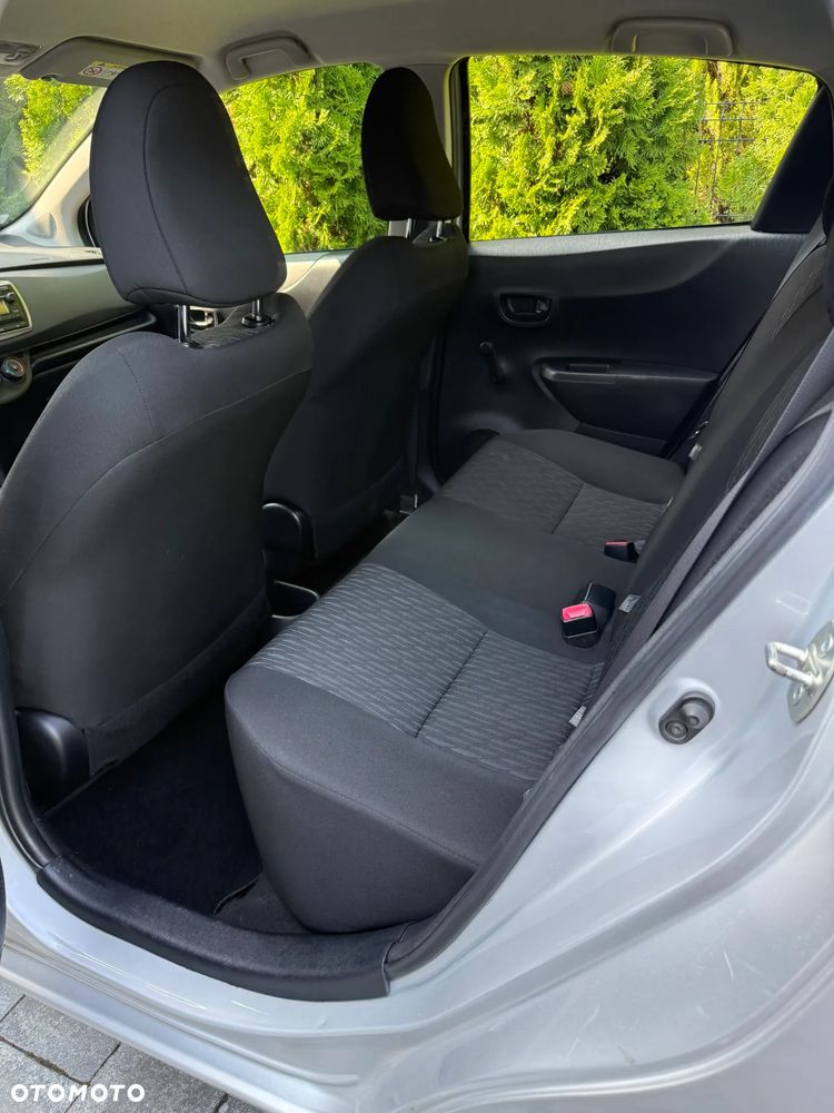 Toyota Yaris 1.0 VVT-i - 11