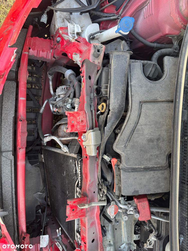 Toyota Aygo x-play - 16