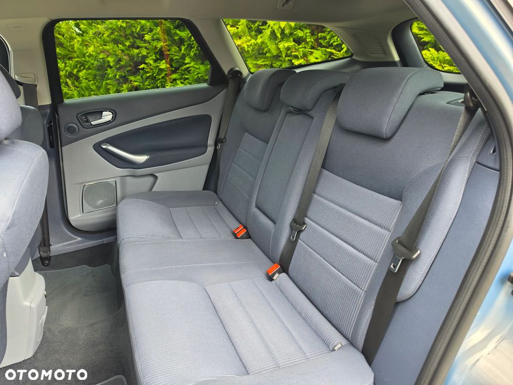 Ford Mondeo 2.0 Ghia Executive - 29