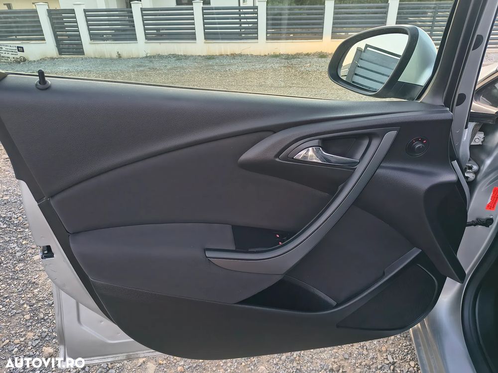 Opel Astra 1.6 CDTI ECOTEC Start/Stop Dynamic - 10