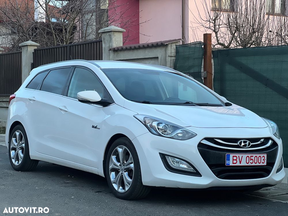 Hyundai i30 i30cw 1.6 CRDi Style - 1