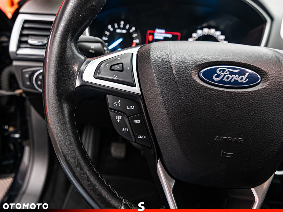 Ford Mondeo - 12