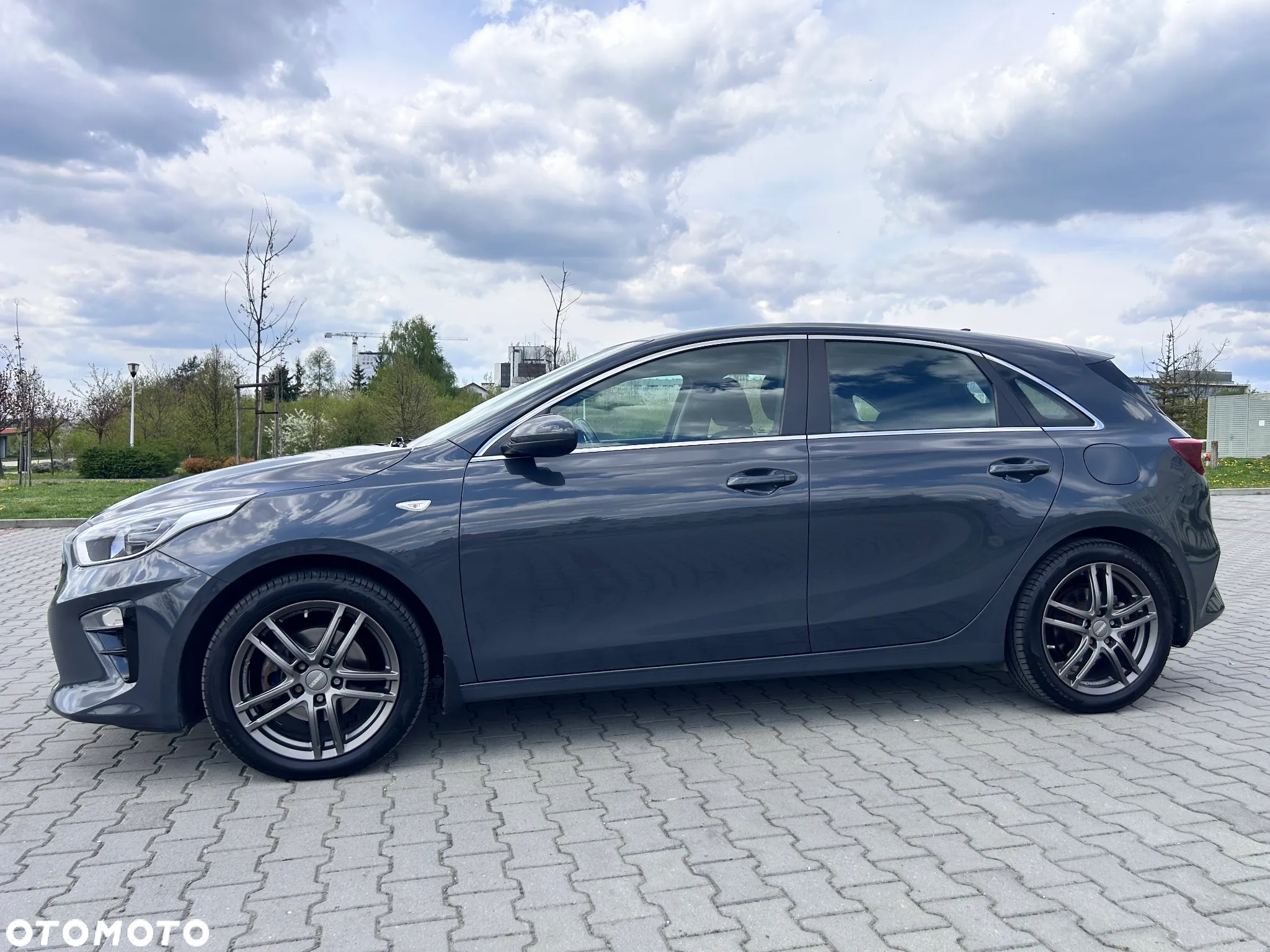 Kia Ceed 1.6 CRDi SCR L Business Line - 10
