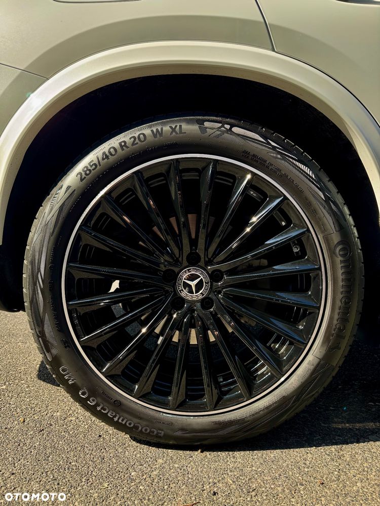 Mercedes-Benz GLC 300 d 4Matic 9G-TRONIC AMG Line Plus - 9