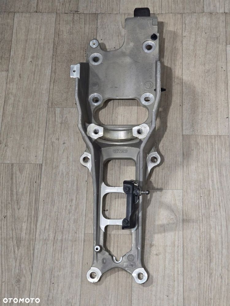 WSPORNIK KABINY SCANIA S R NTG NGS 2899402 LH - 1