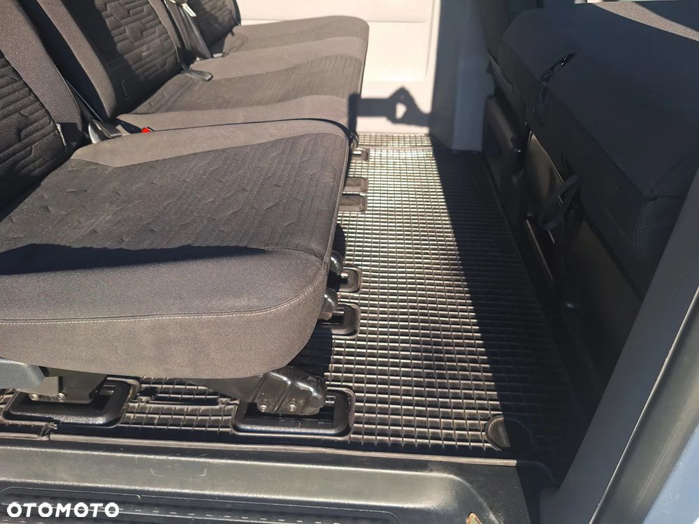 Volkswagen Caravelle 2.0 TDI L2 Highline DSG - 24