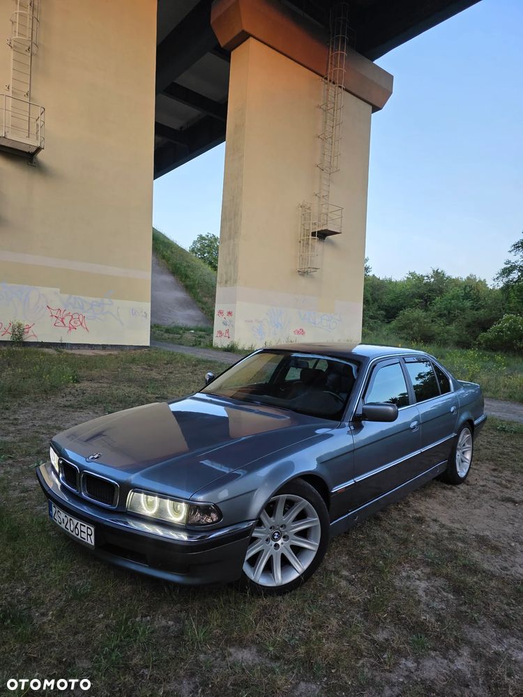 BMW Seria 7 - 4