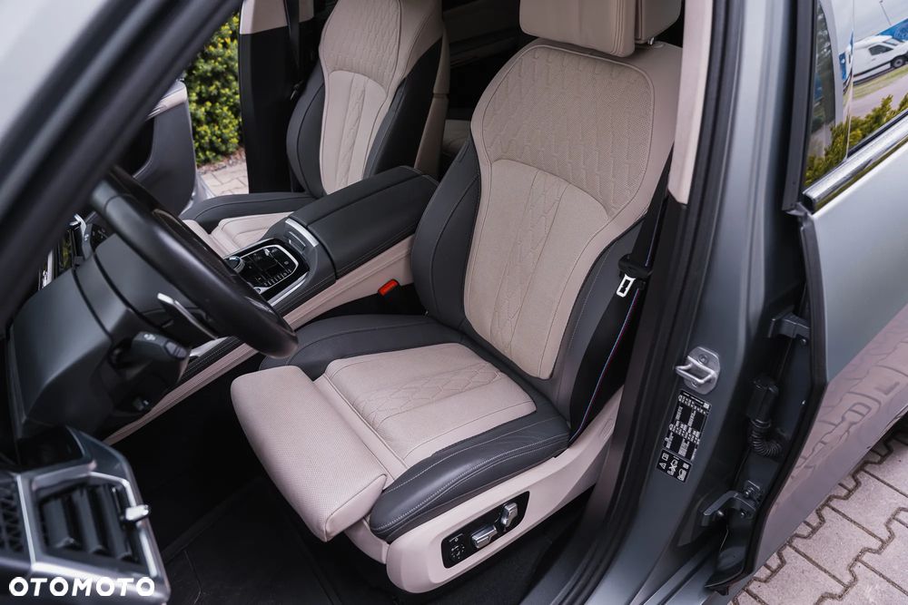 BMW X7 - 14