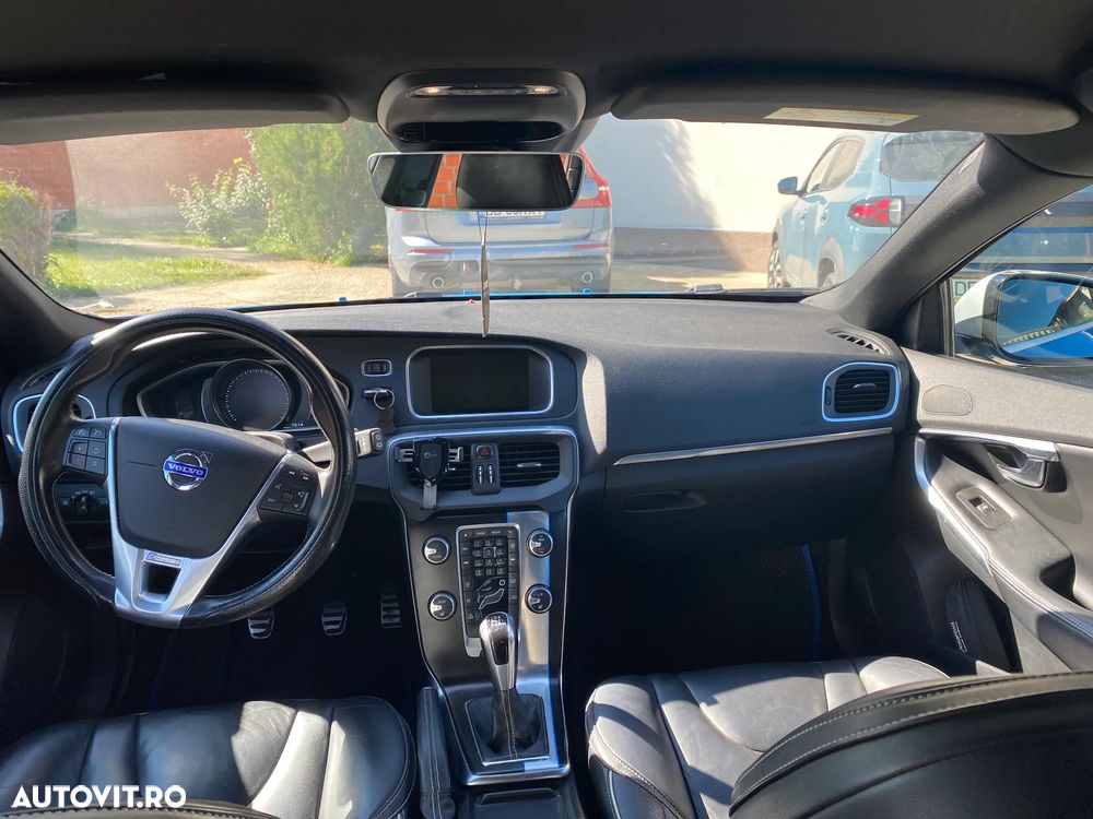 Volvo V40 D4 VEA R-Design - 3