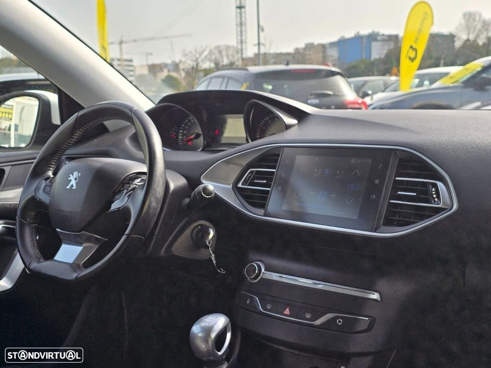 Peugeot 308 SW 1.2 PureTech Active Pack - 15