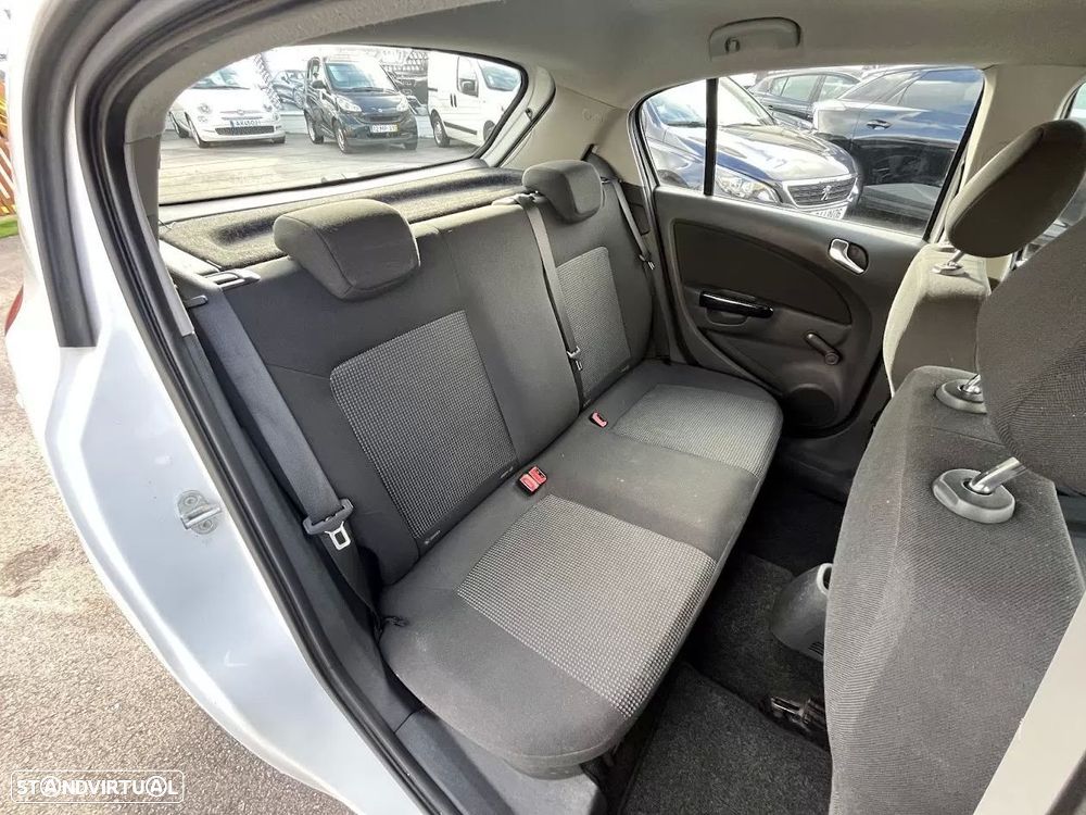 Opel Corsa 1.3 CDTI Enjoy 88g - 29