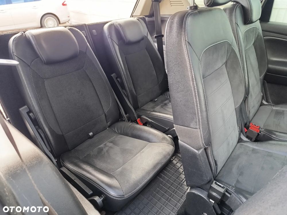 Ford S-Max - 10