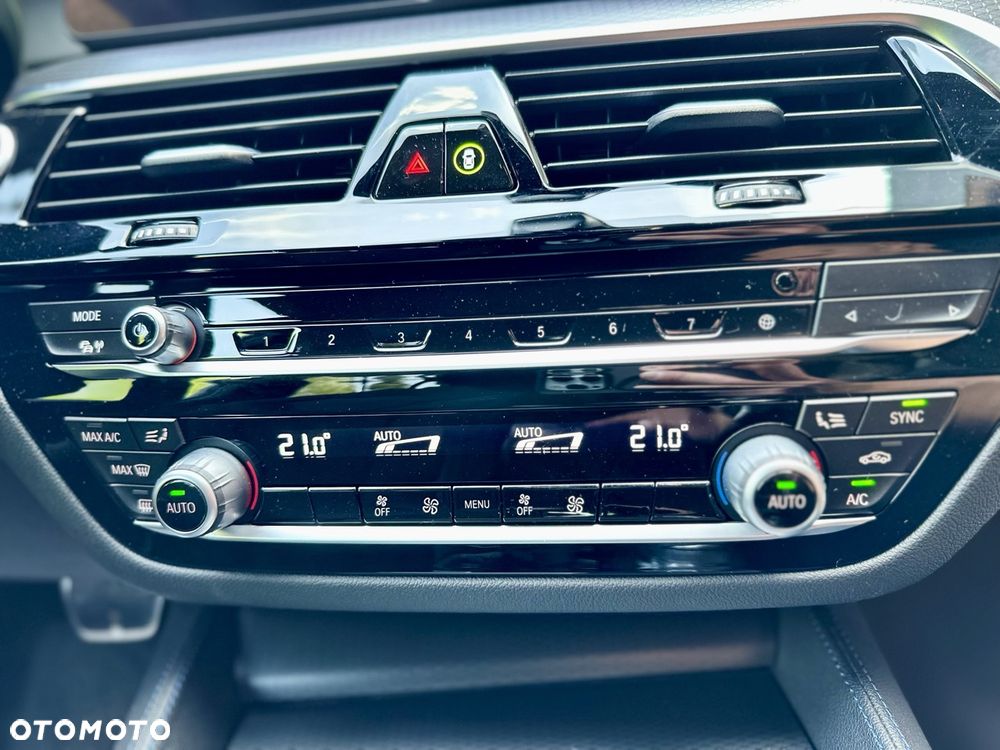 BMW Seria 5 520d xDrive M Sport Edition - 19