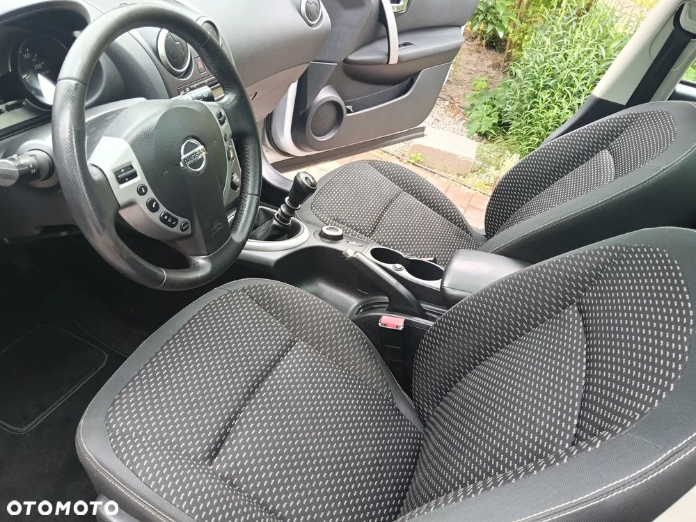 Nissan Qashqai 2.0 4x4 Tekna - 16