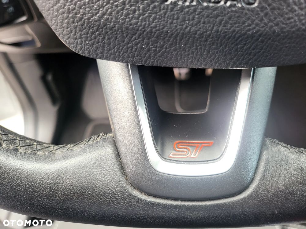 Ford Focus 2.0 TDCi ST-2 - 36