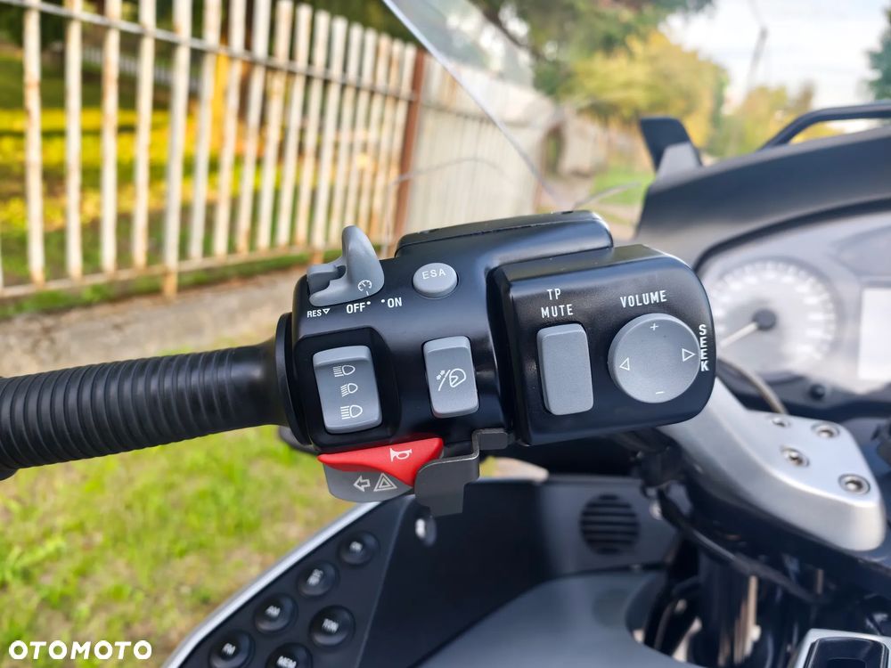 BMW R - 19