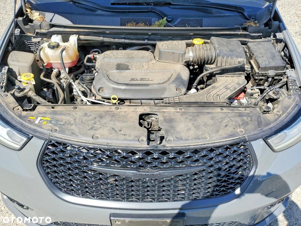Chrysler Pacifica - 13