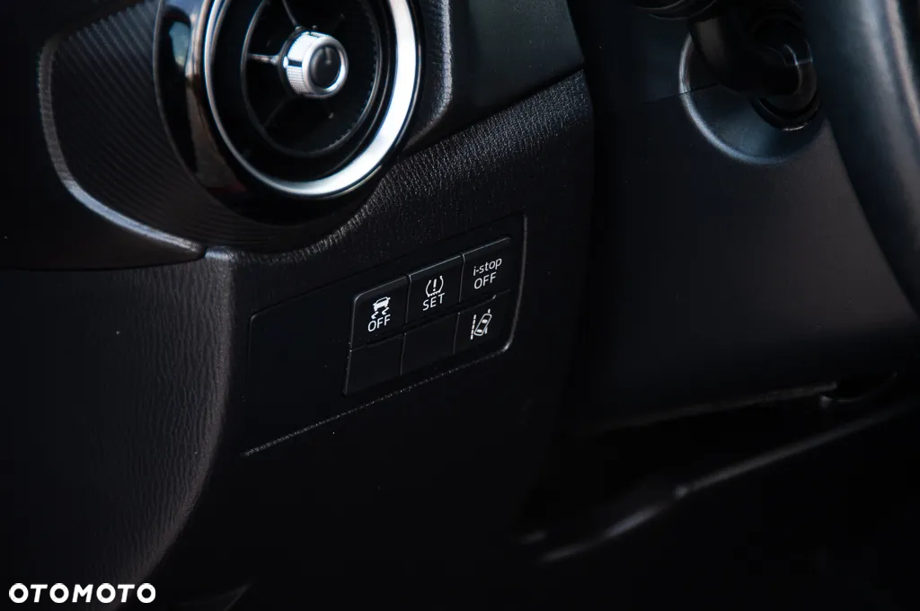 Mazda 2 SKYACTIV-D 105 Exclusive-Line - 34