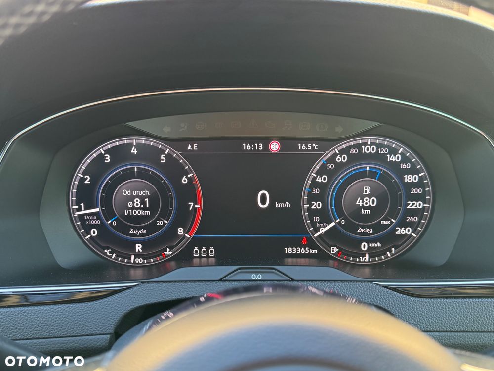 Volkswagen Passat - 5