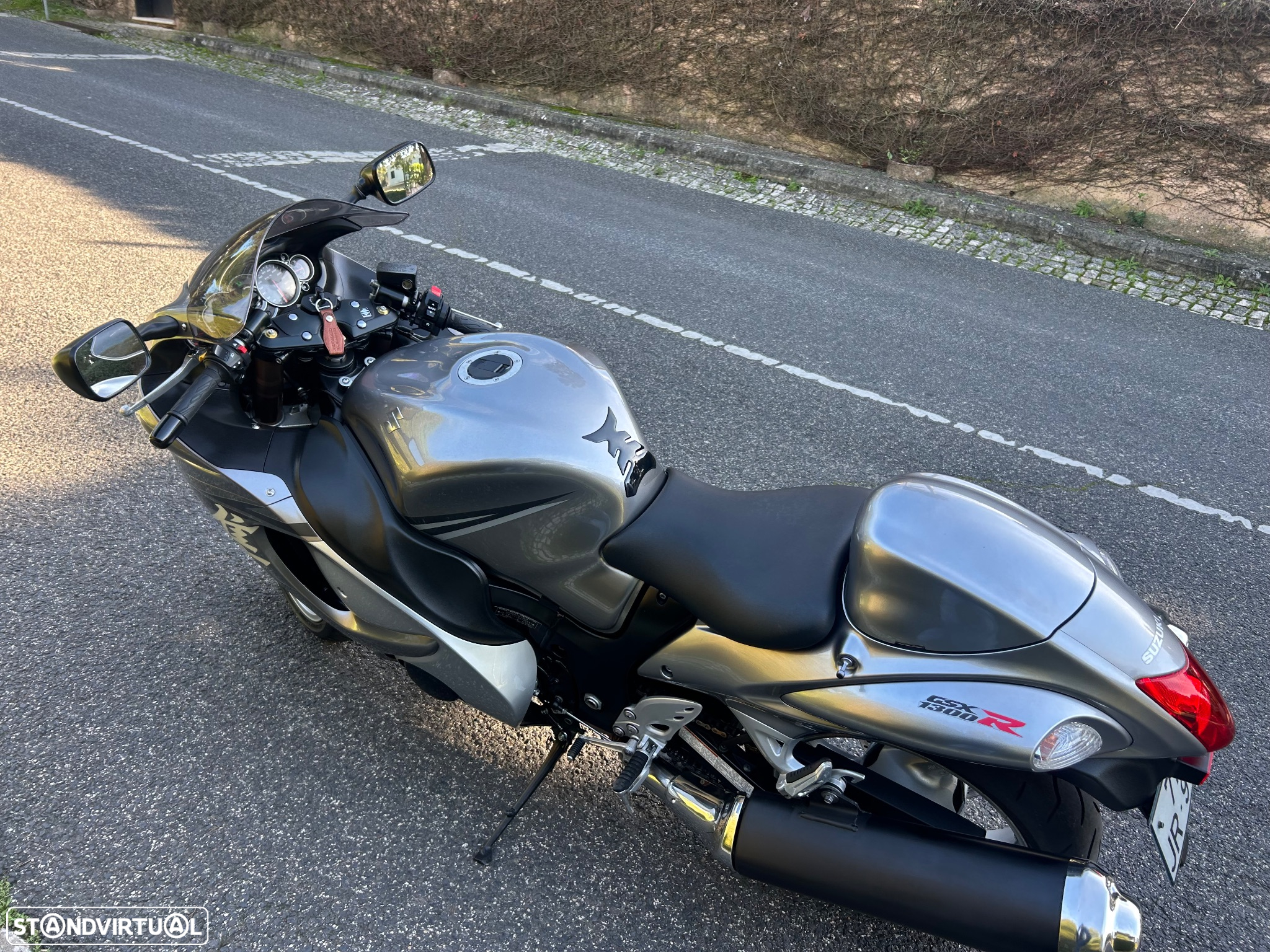 Suzuki GSX-R 1300 Hayabusa - 14