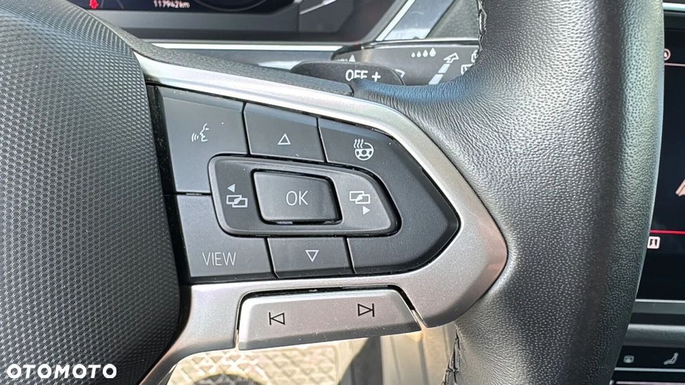 Volkswagen Tiguan - 19