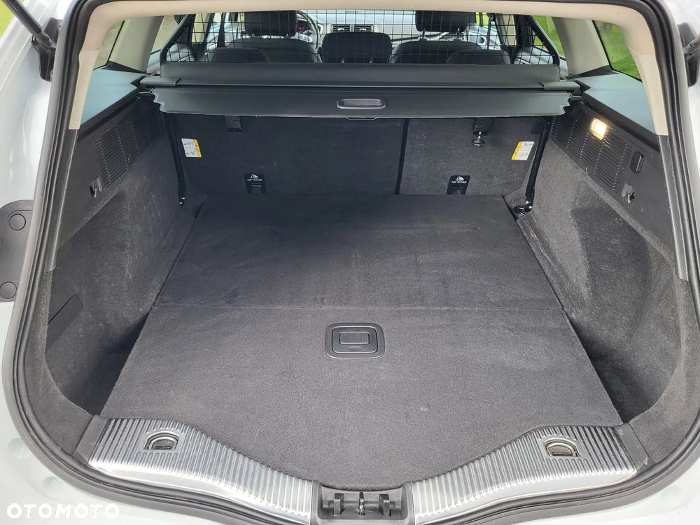 Ford Mondeo Turnier 2.0 EcoBlue Titanium - 21