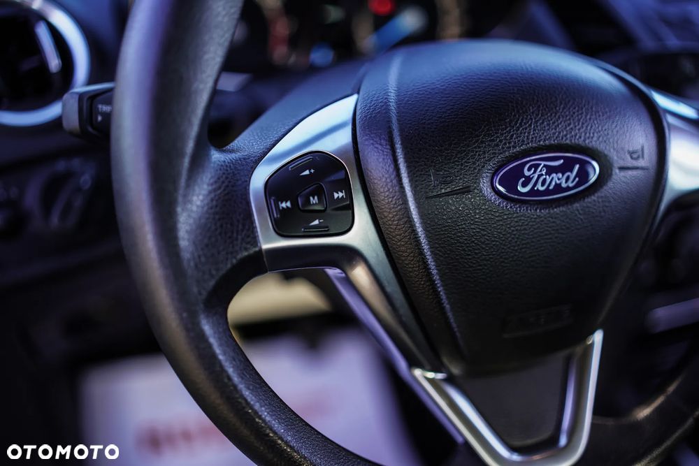 Ford Fiesta 1.25 Trend Edition - 14