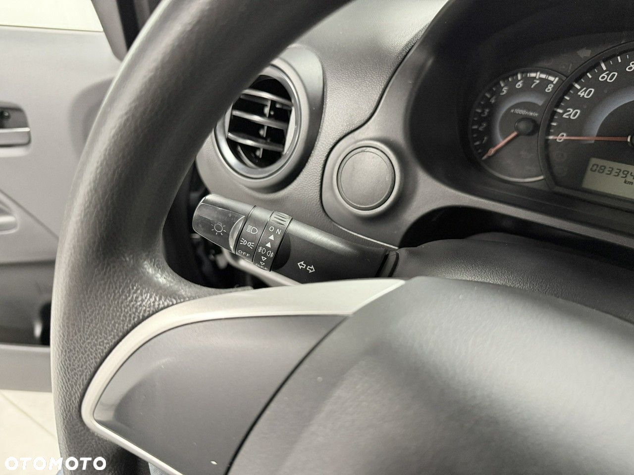 Mitsubishi Space Star 1.0 Inform - 33