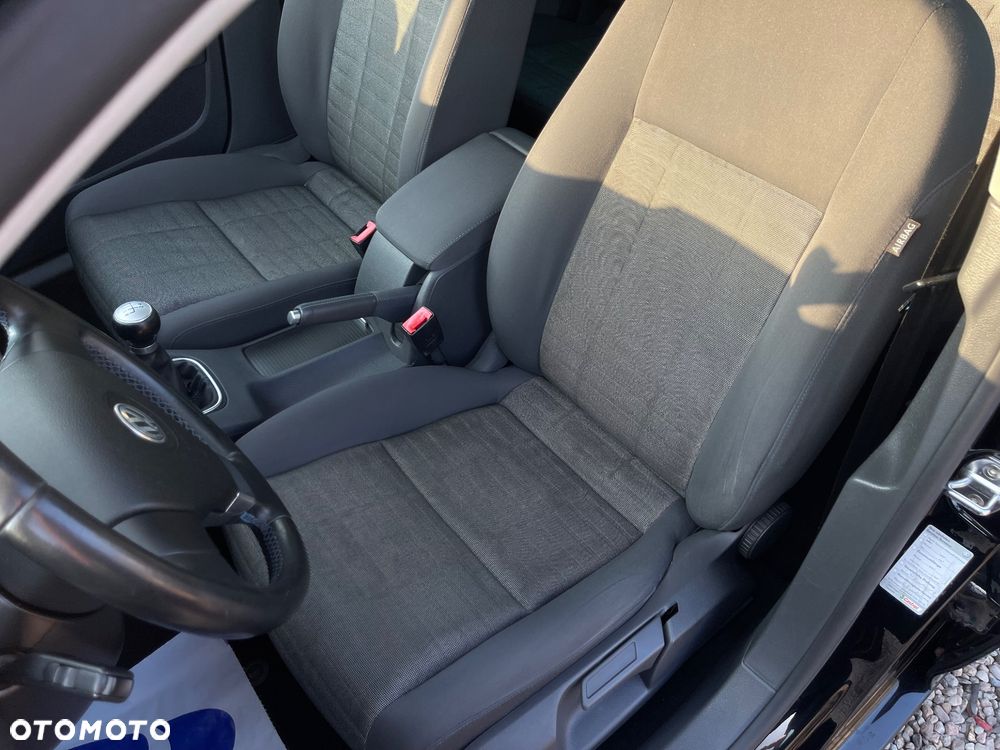 Volkswagen Golf 1.6 Tour - 23