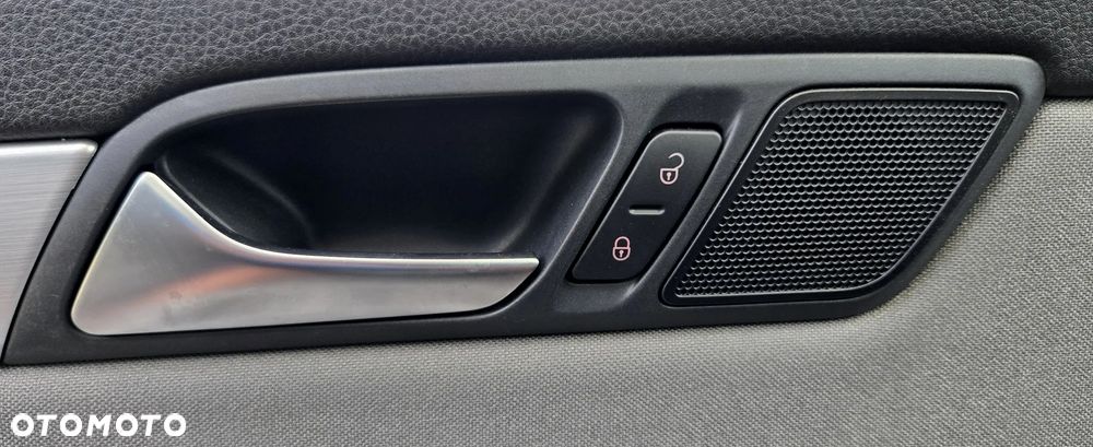 Volkswagen Sharan 2.0 TDI BMT Comfortline DSG - 34