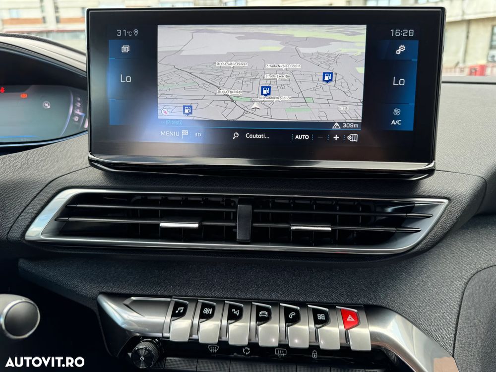 Peugeot 3008 1.2 PureTech 130 EAT8 Allure Pack - 28