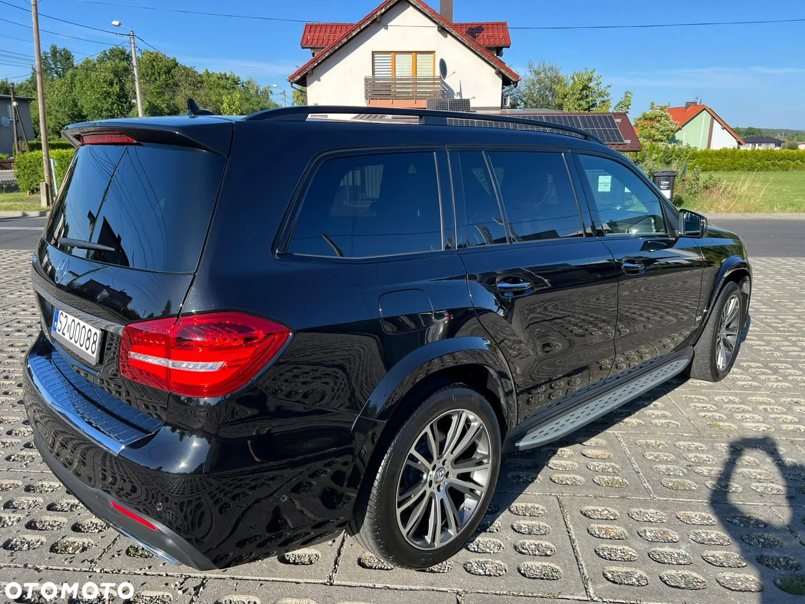 Mercedes-Benz GLS 350 d 4-Matic - 2
