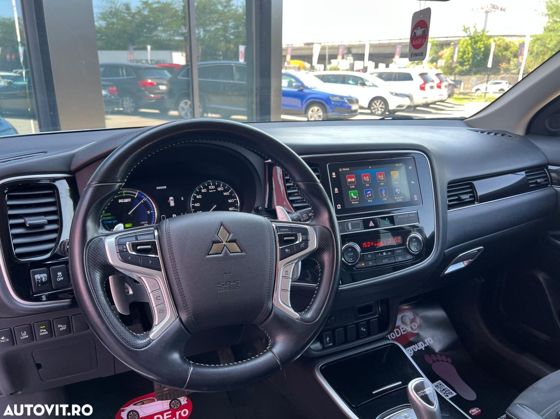 Mitsubishi Outlander - 5