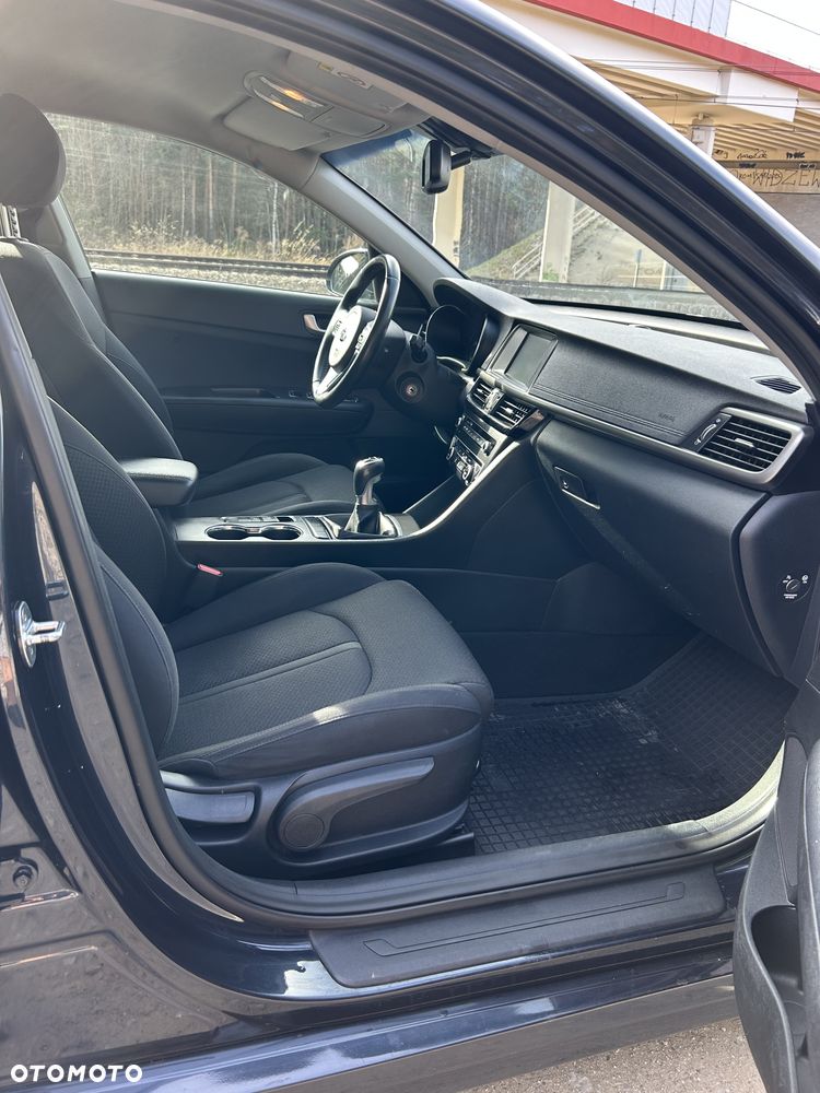 Kia Optima 2.0 M - 25
