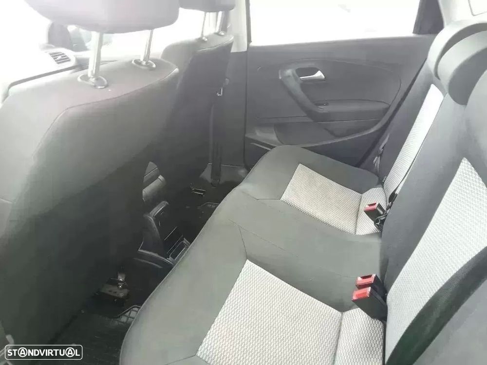 VW Polo 1.2 Trendline - 12