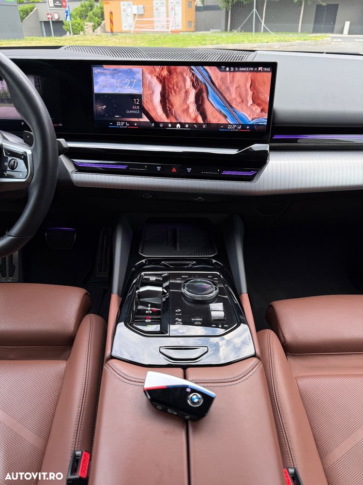 BMW Seria 5 520d xDrive Aut. - 34