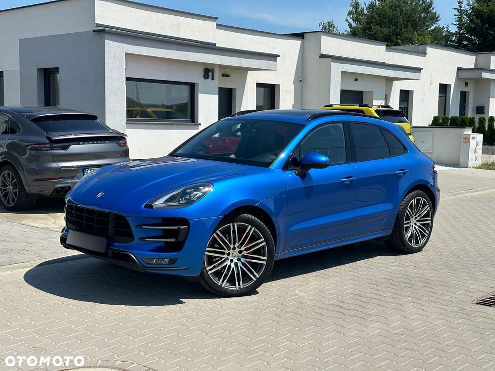 Porsche Macan Turbo - 1
