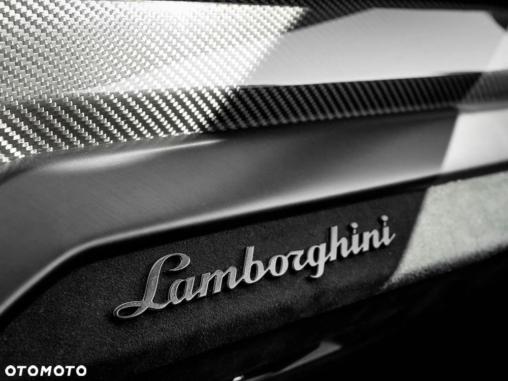 Lamborghini Urus - 22