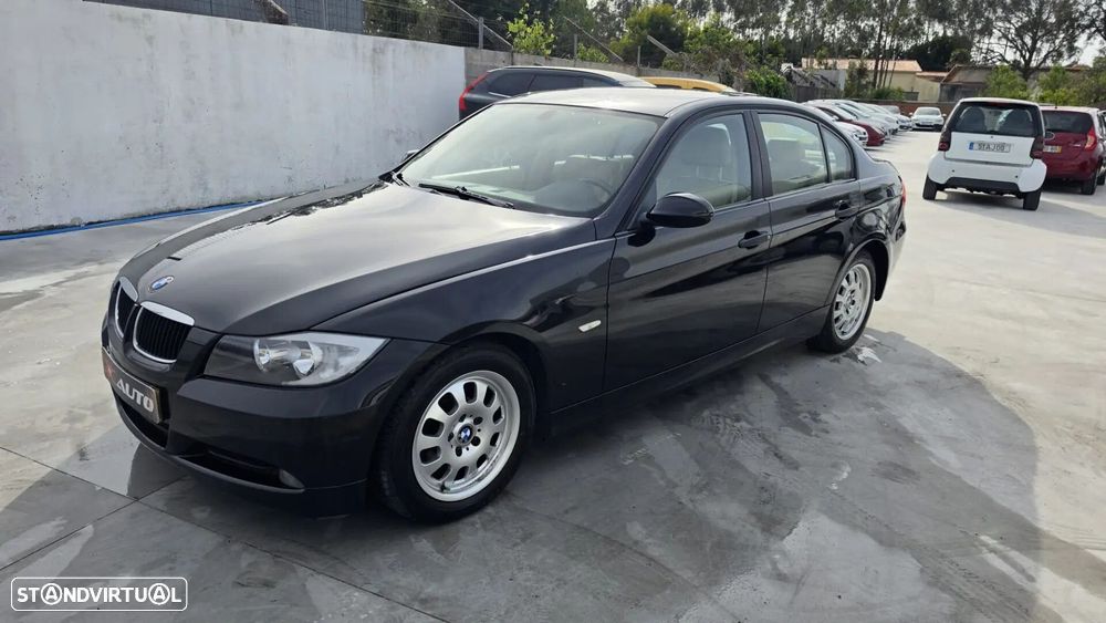 BMW 318 d - 1