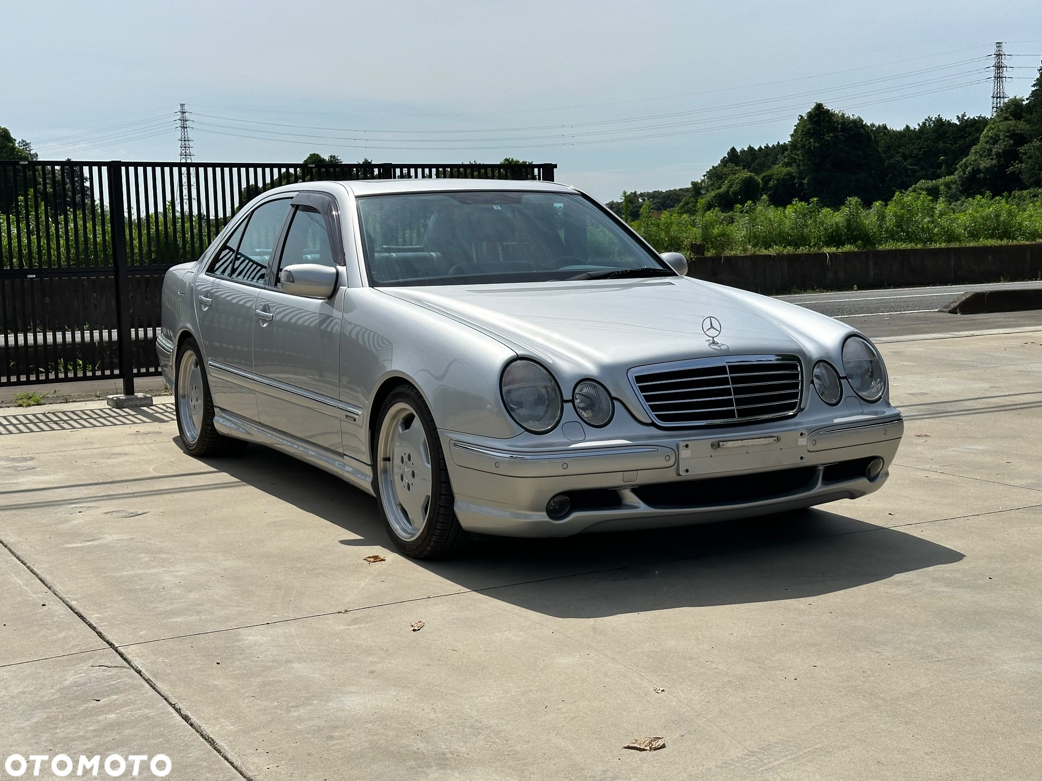 Mercedes-Benz Klasa E 55 AMG - 5