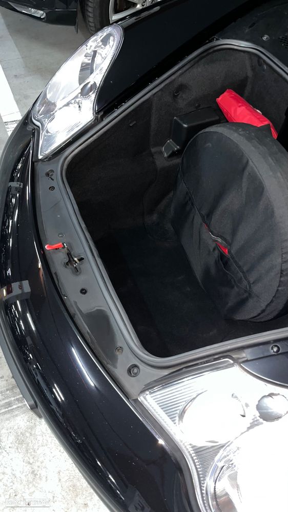 Porsche 911 (996) Carrera - 36