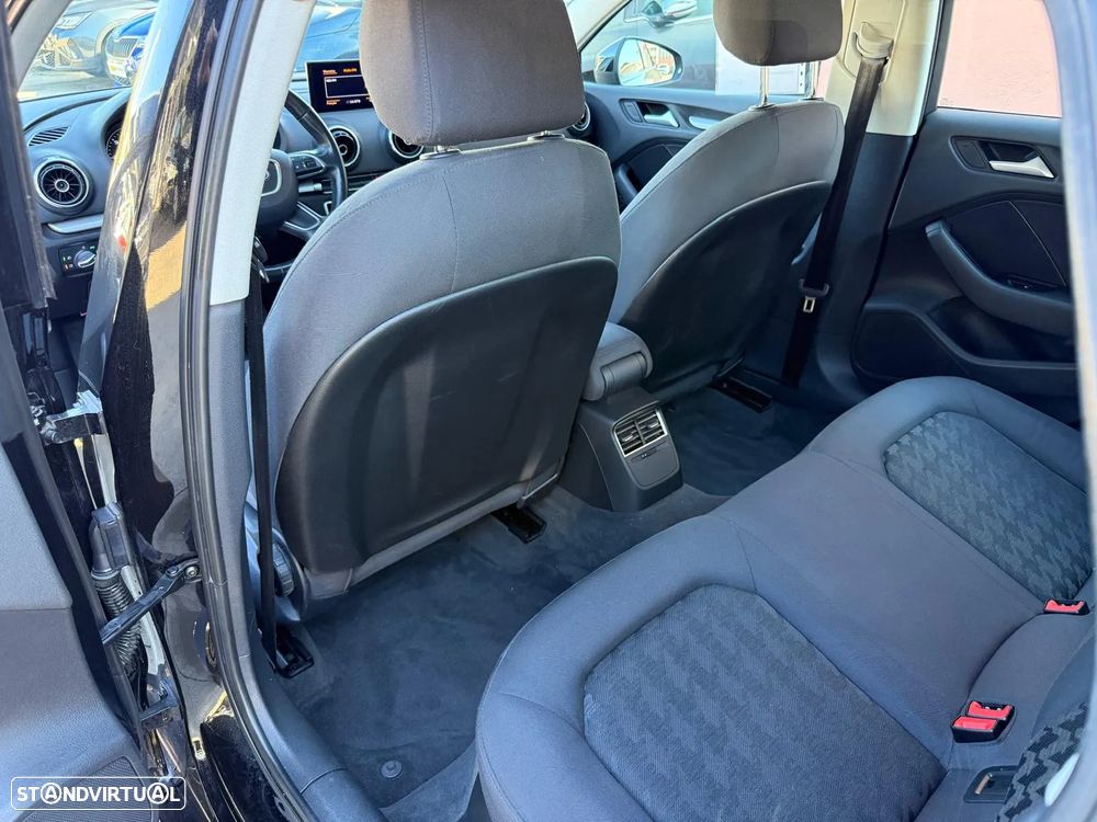 Audi A3 Limousine 1.6 TDI Attraction - 19