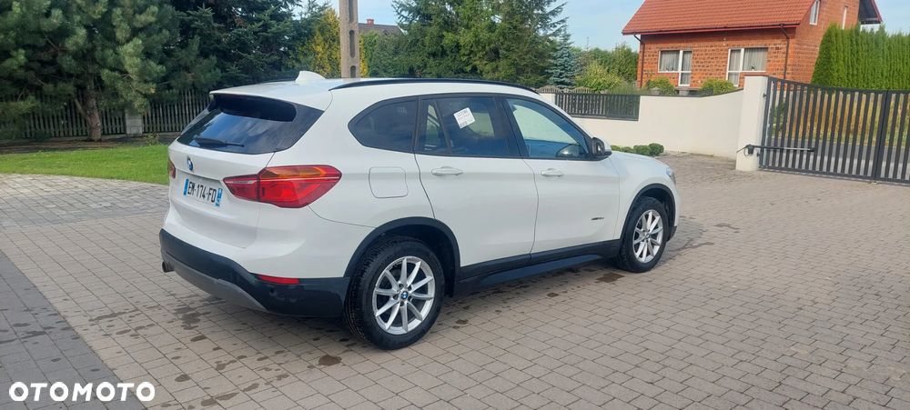 BMW X1 xDrive18d Business Edition - 4