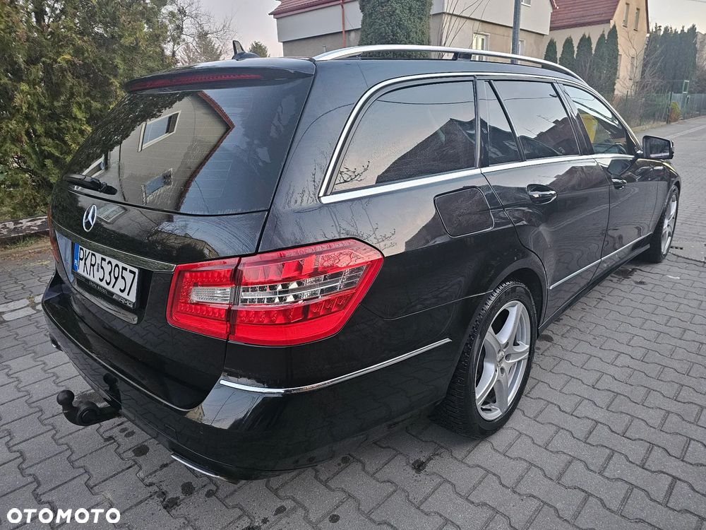 Mercedes-Benz Klasa E 200 CGI BlueEFFICIENCY 7G-TRONIC Avantgarde - 8
