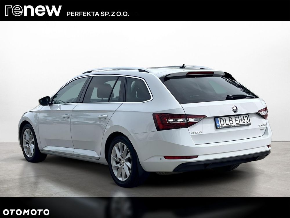 Skoda Superb 2.0 TDI 4x4 Style DSG - 3