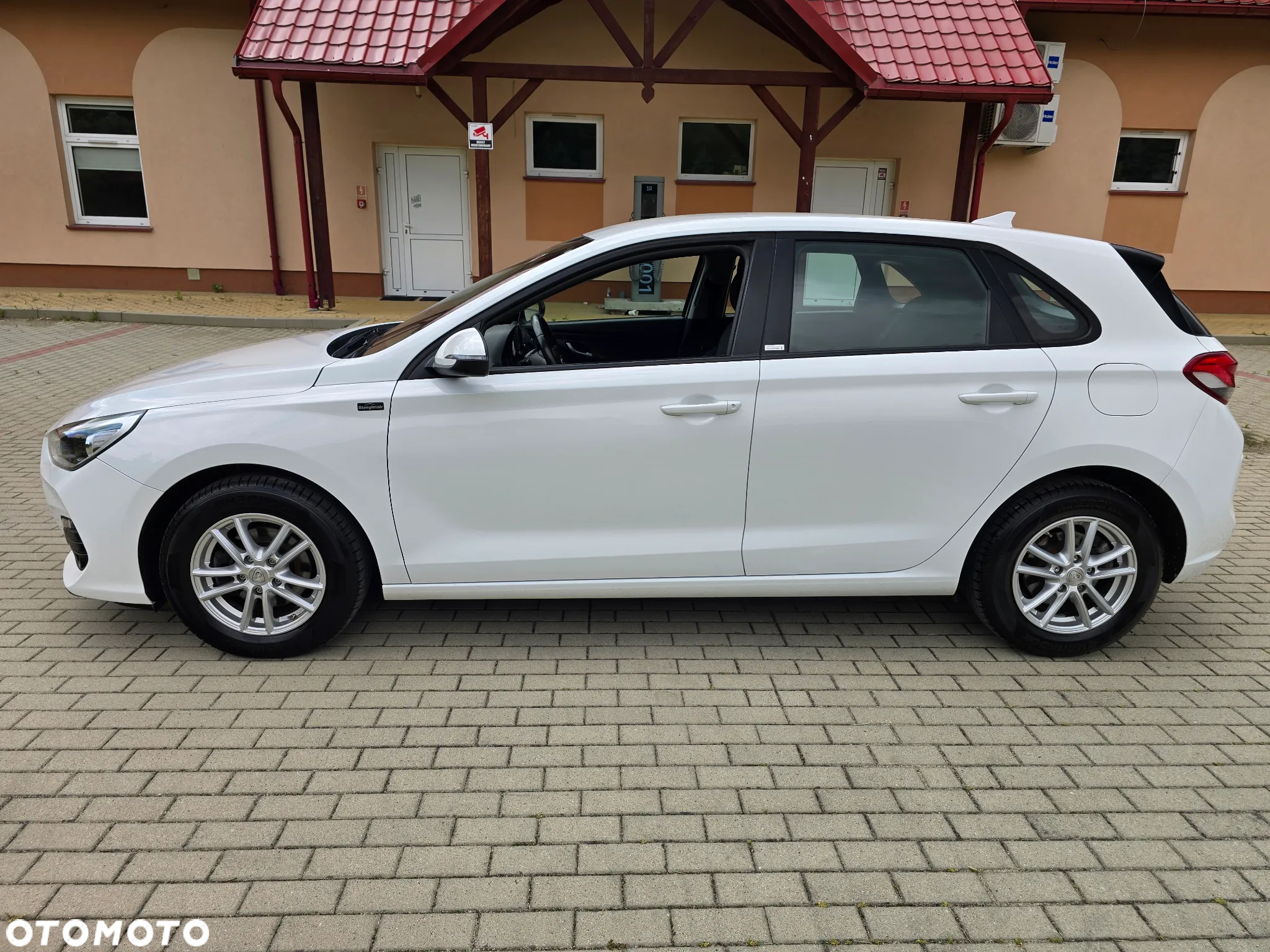 Hyundai i30 1.4 Passion - 9