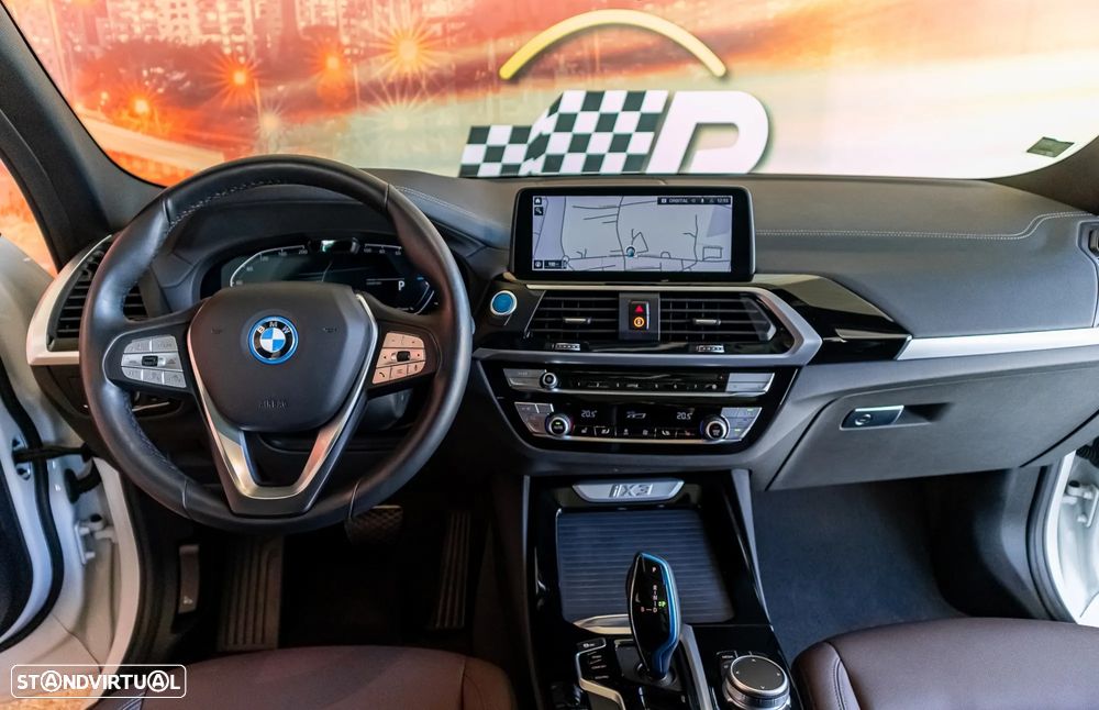 BMW iX3 Inspiring - 14