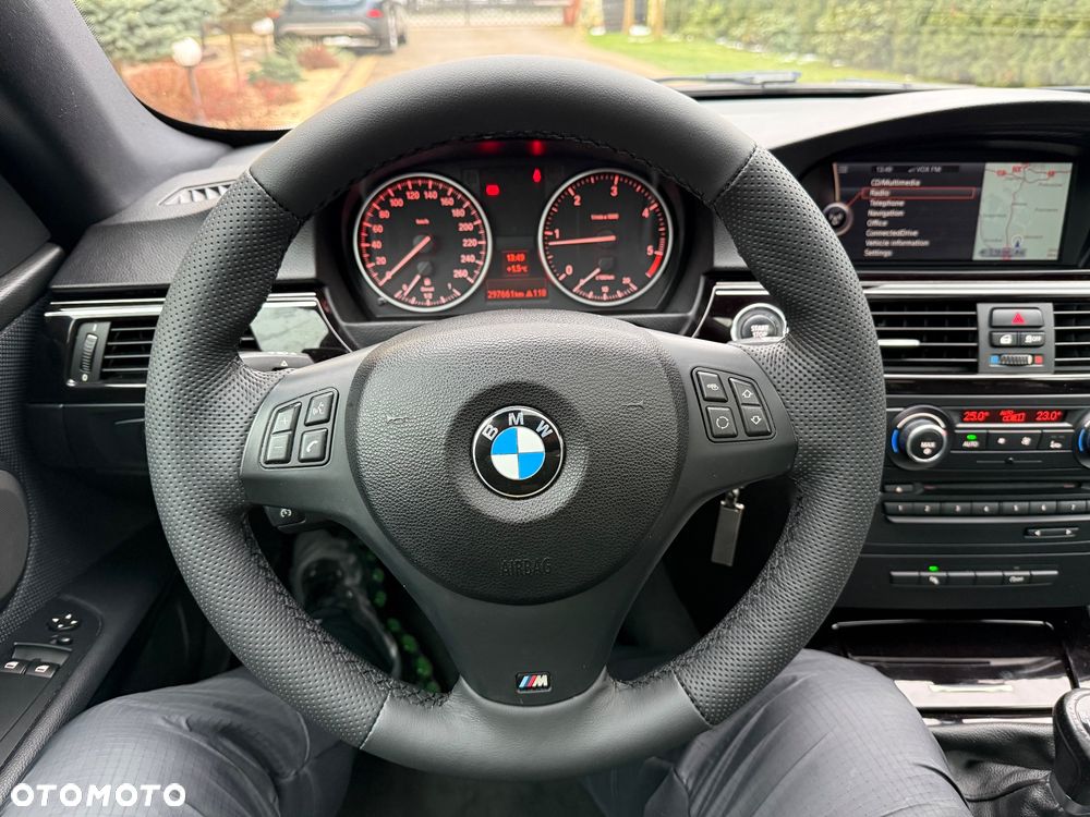 BMW Seria 3 320d DPF Efficient Dynamics Edition - 33