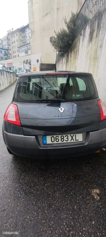 Renault Mégane 1.5 dCi Confort - 6