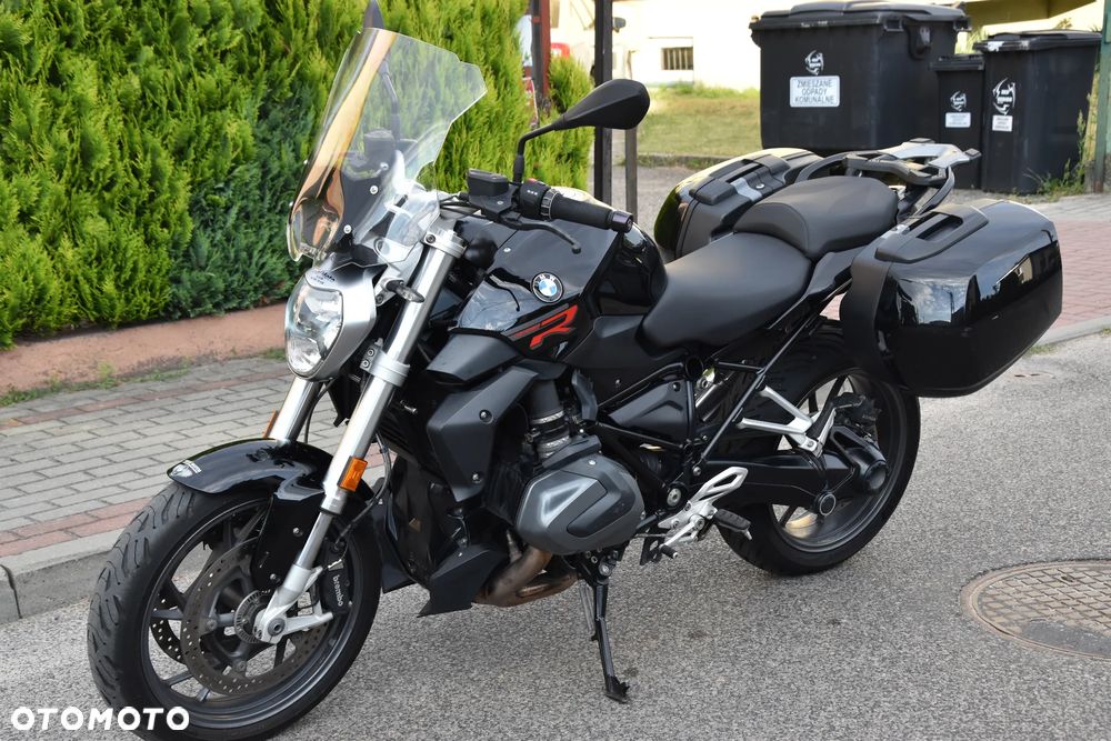 BMW R - 1
